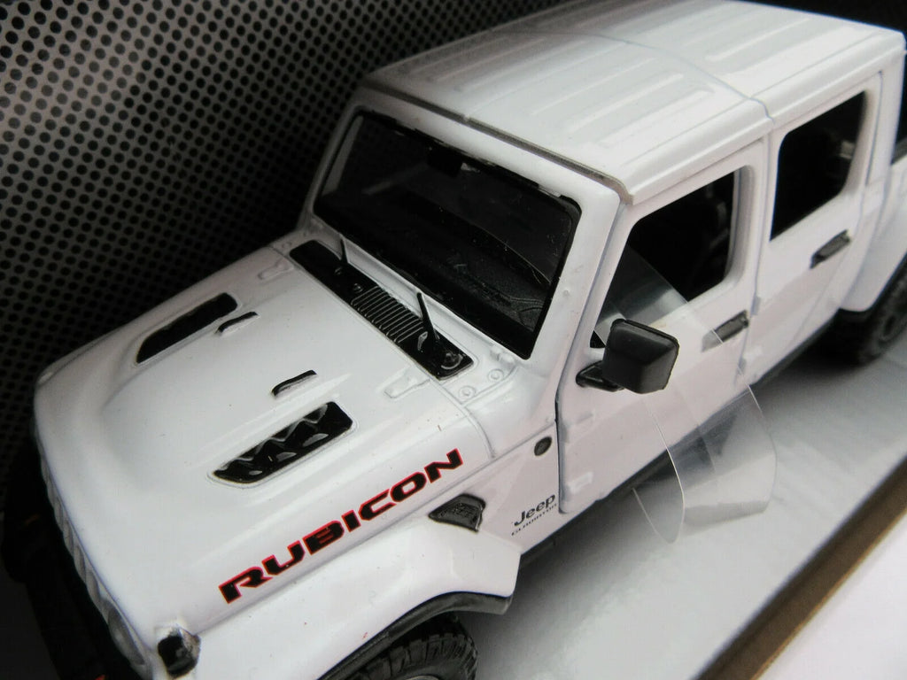 Black 1/24 Diecast Model Car G79360