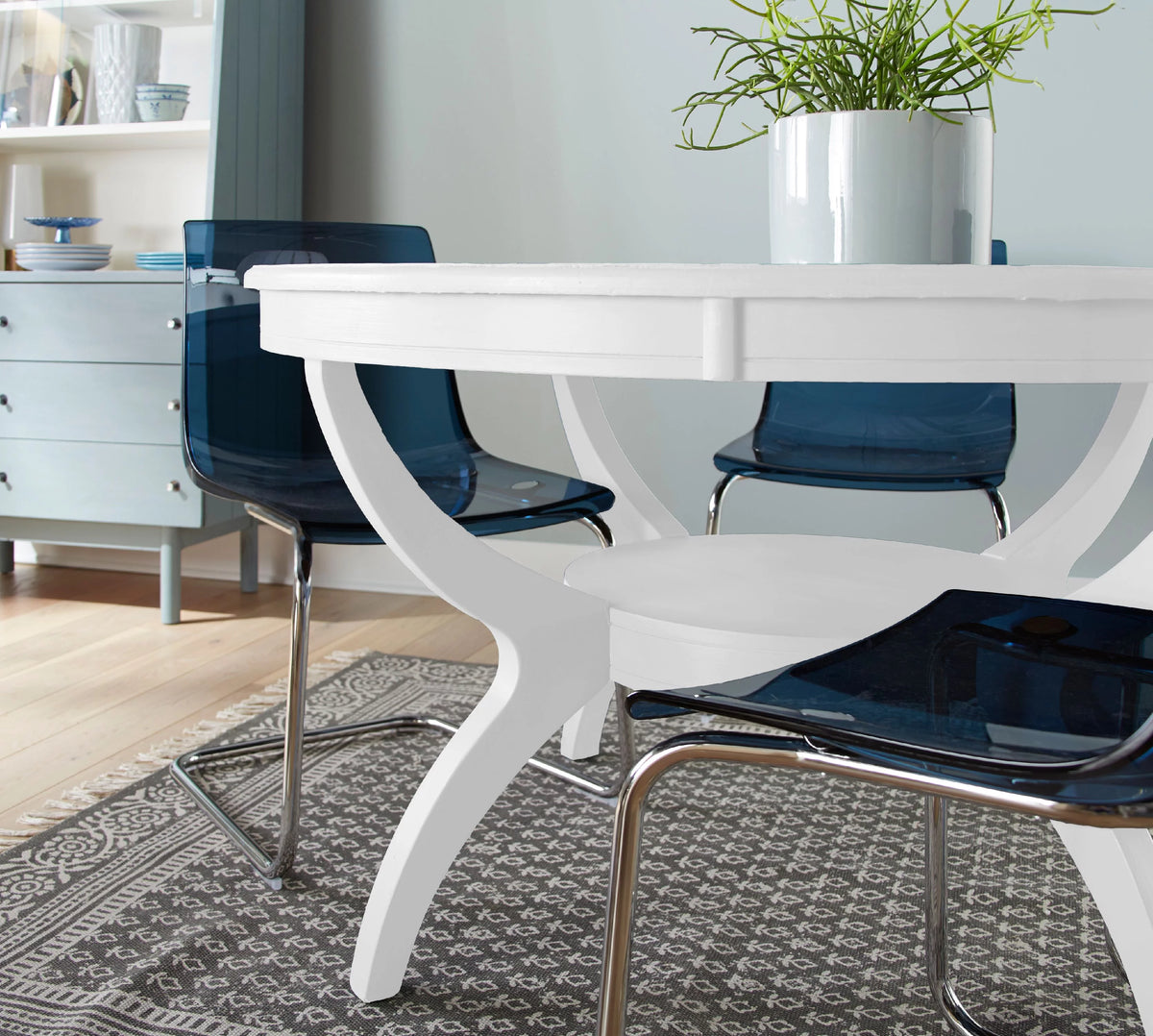 White Ultra Flat Interior Chalk Style Paint L577