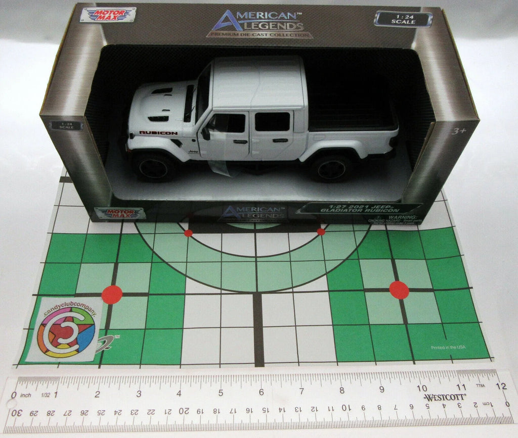 Black 1/24 Diecast Model Car G79360