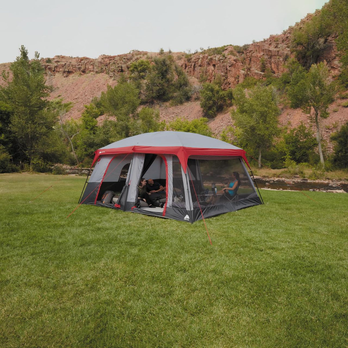 12-Person Cabin Tent with Convertible Screen Room T85119