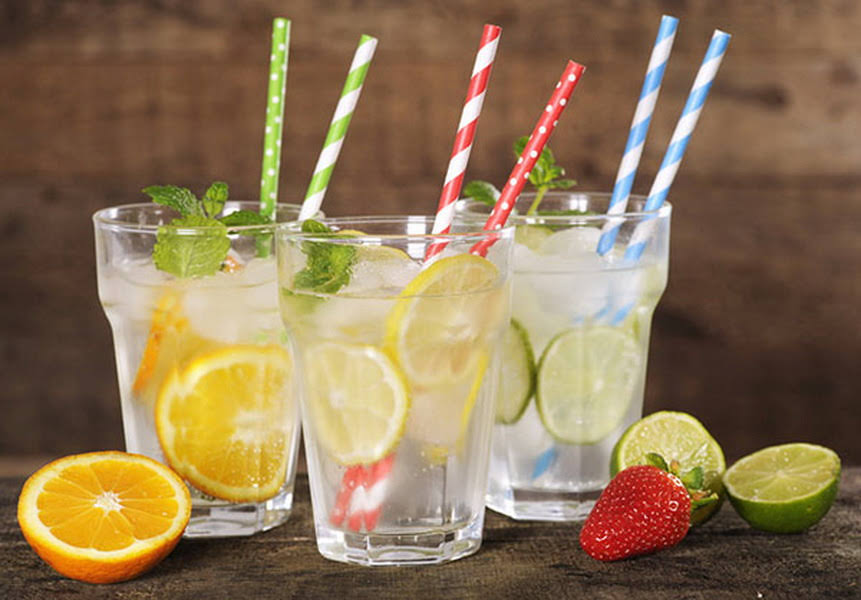 7.75 in. All Green Paper Straw C268279
