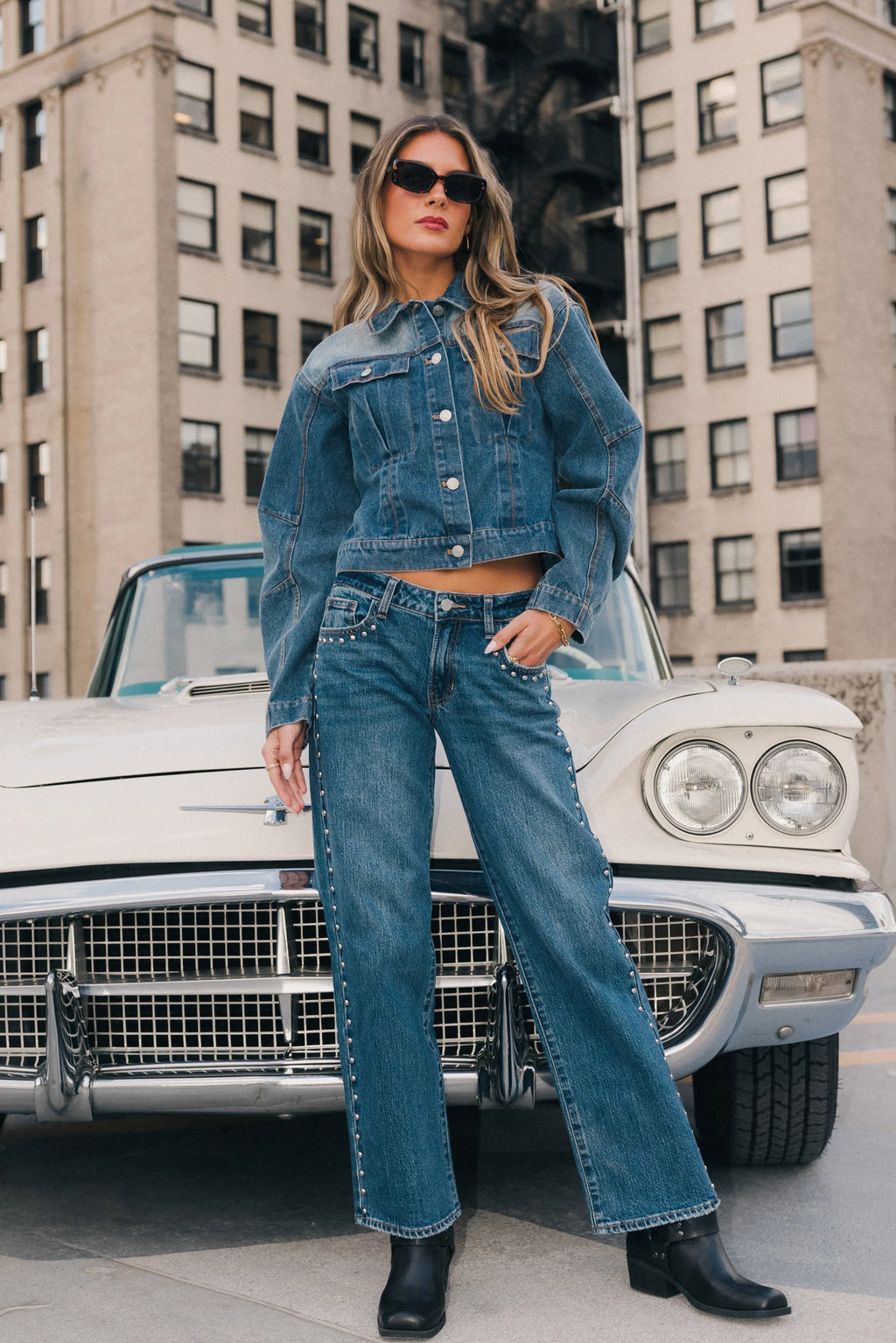 Studded Baggy Jeans C7613