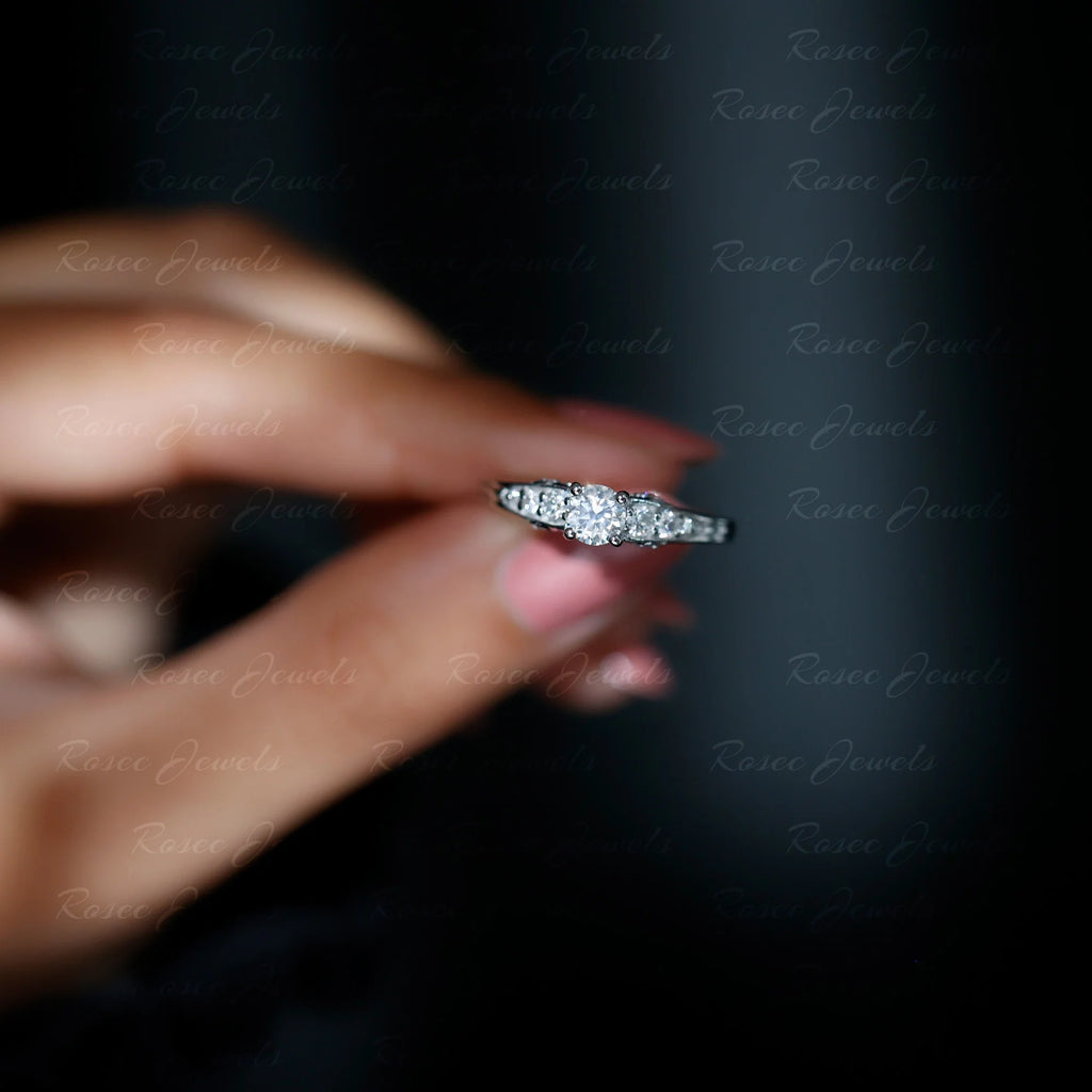 925 Sterling Silver Moissanite Solitaire Ring J61271