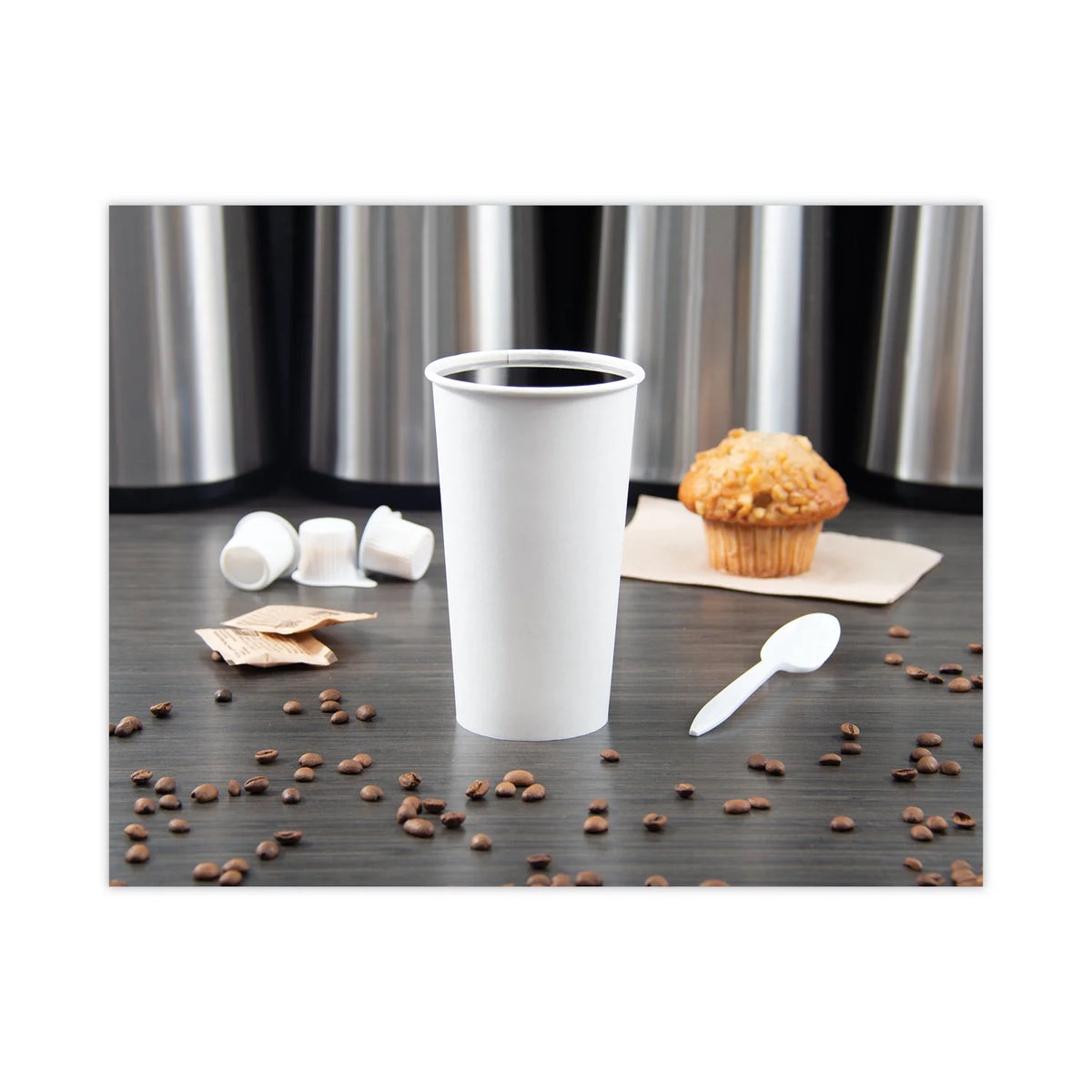 20 oz White Poly Paper Hot Cups J111444