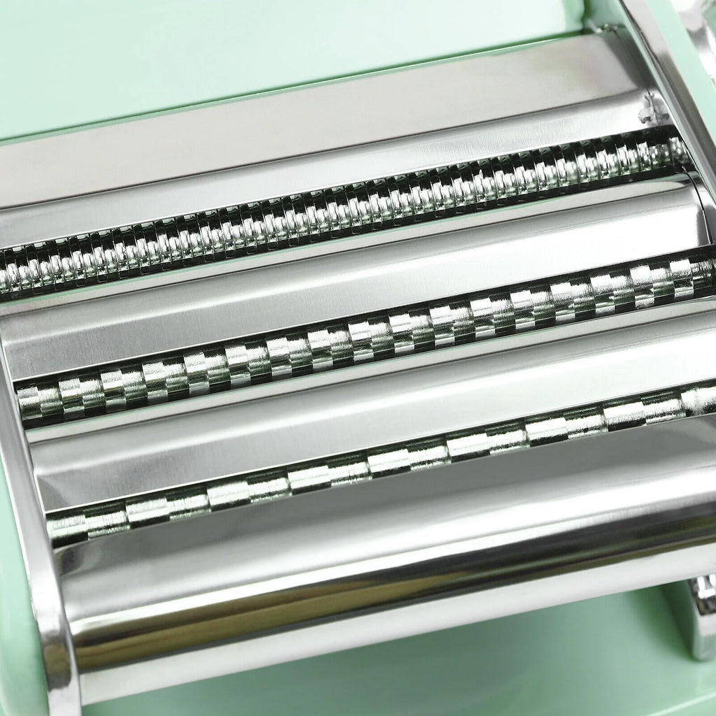 Green 2.36in Pasta Maker D81238