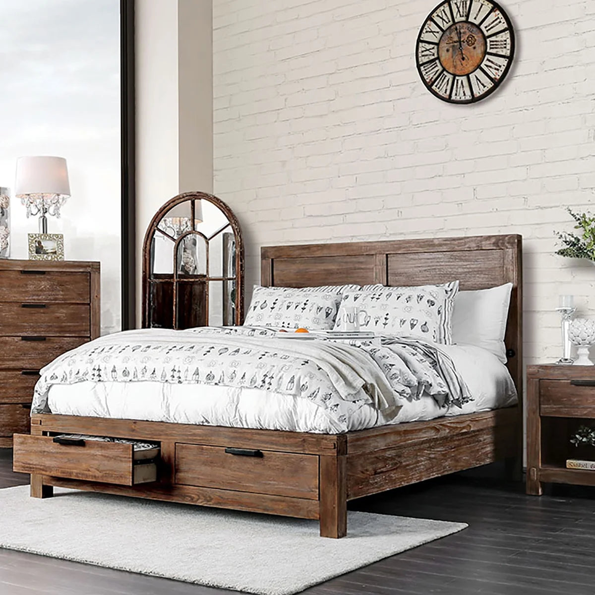California King Weathered Oak Platform Bed W620646