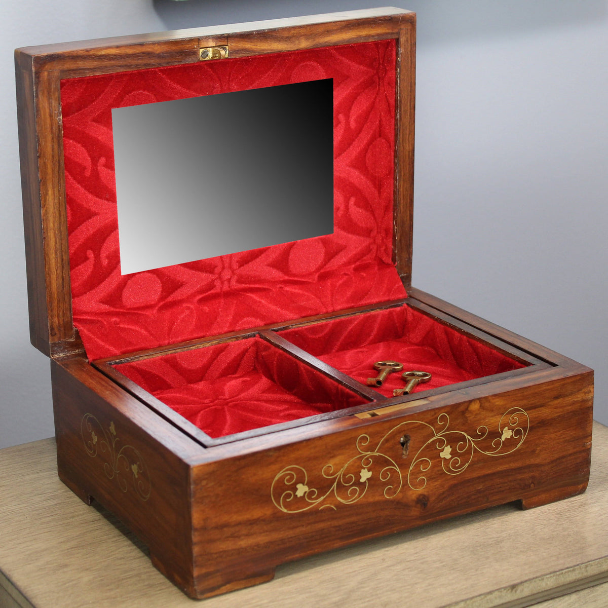 Rosewood Carved Wooden Decorative Box with Key G450203